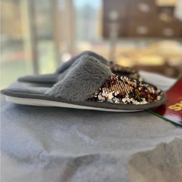 Smart Trend Reversible Sequin Slippers Women's Size 9/10 Gray Gold Silver NWT - Picture 4 of 10